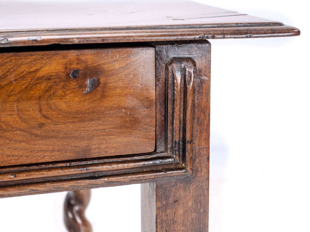 Late c.17th Walnut Barley Twist Side Table with Drawer (Carolean Country Small Occasional Lamp) View XXV