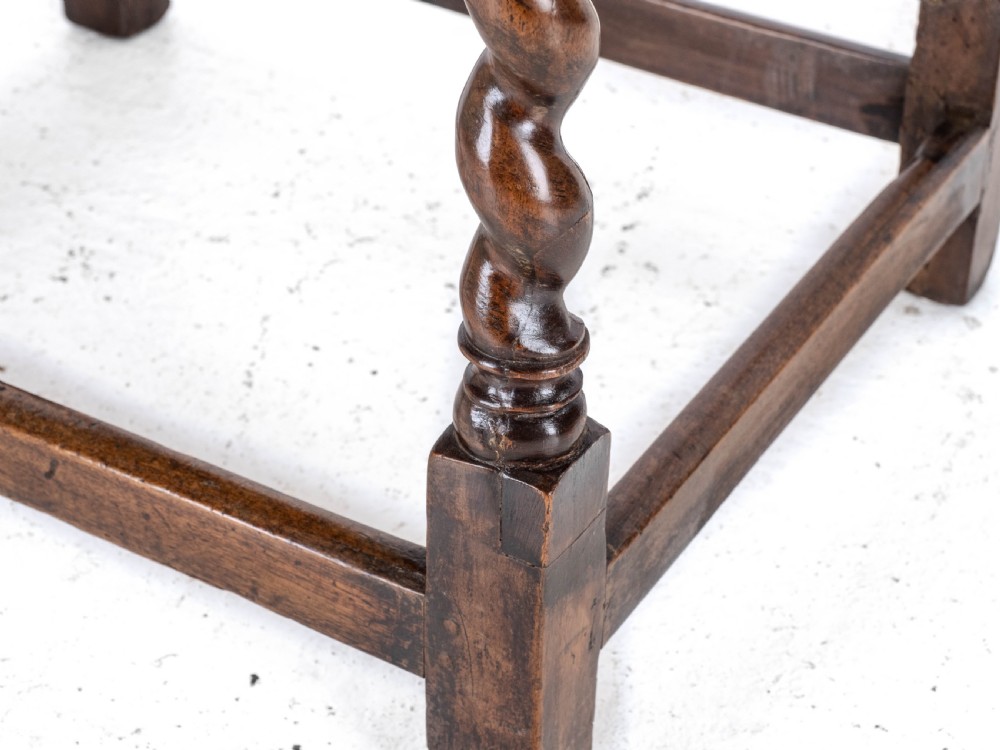 Late c.17th Walnut Barley Twist Side Table with Drawer (Carolean Country Small Occasional Lamp) View XXVI