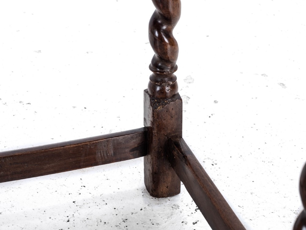 Late c.17th Walnut Barley Twist Side Table with Drawer (Carolean Country Small Occasional Lamp) View XXIX