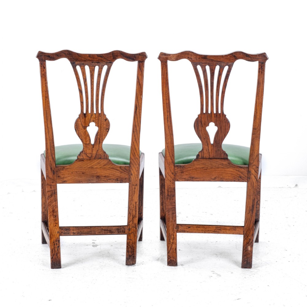 Late c.18th Pair of Chippendale Country Elm & Leather Dining Side Chairs Georgian George III View IV