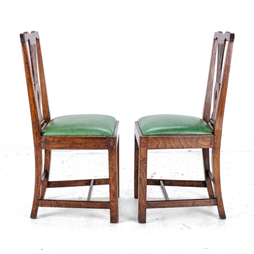 Late c.18th Pair of Chippendale Country Elm & Leather Dining Side Chairs Georgian George III View V