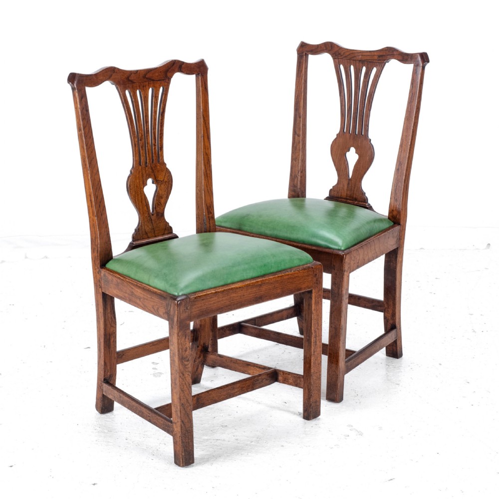 Late c.18th Pair of Chippendale Country Elm & Leather Dining Side Chairs Georgian George III View VII