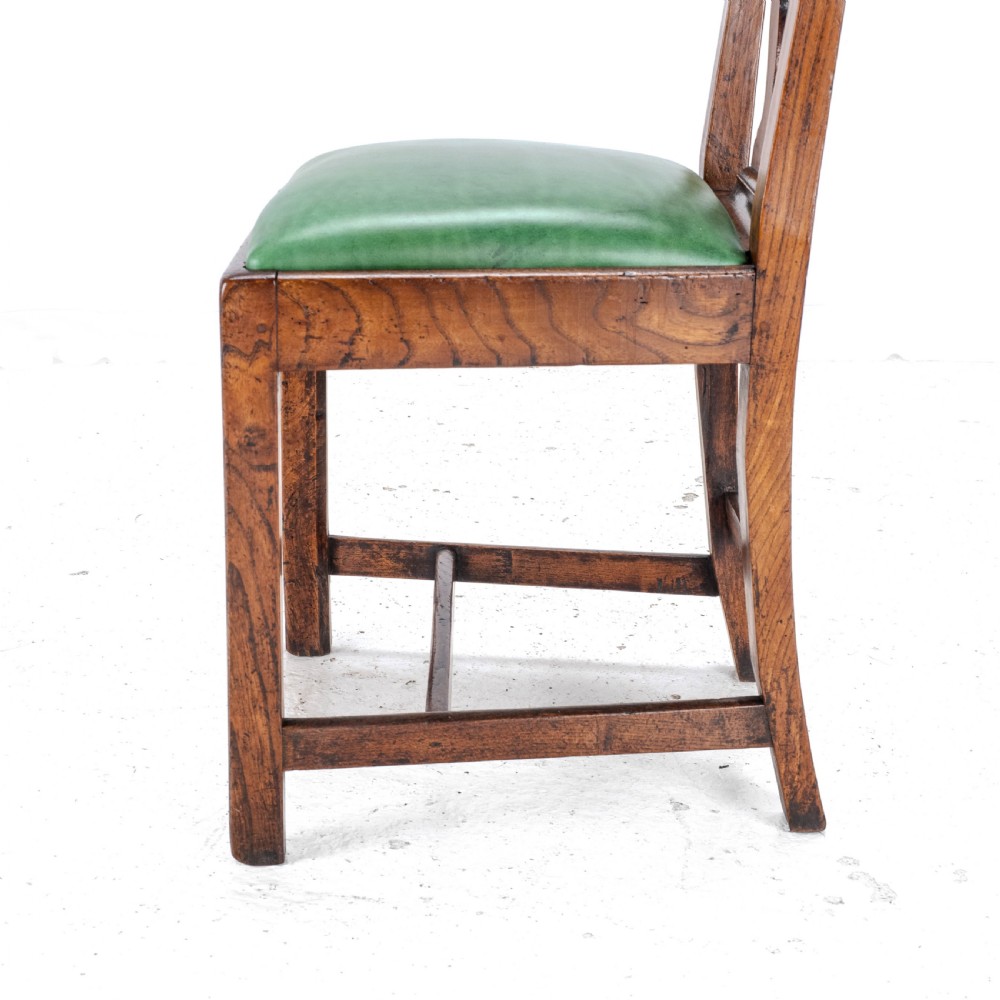 Late c.18th Pair of Chippendale Country Elm & Leather Dining Side Chairs Georgian George III View XVII