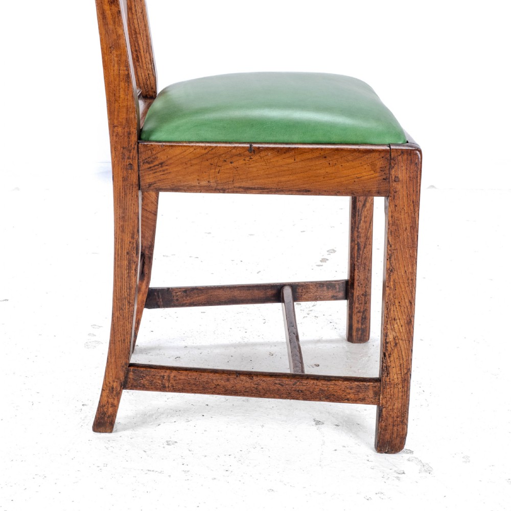 Late c.18th Pair of Chippendale Country Elm & Leather Dining Side Chairs Georgian George III View XXI