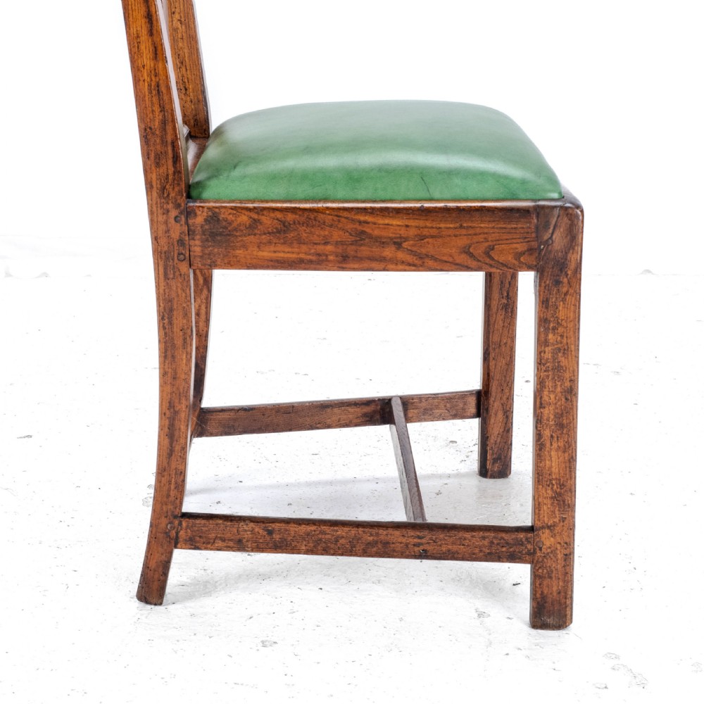 Late c.18th Pair of Chippendale Country Elm & Leather Dining Side Chairs Georgian George III View XXII