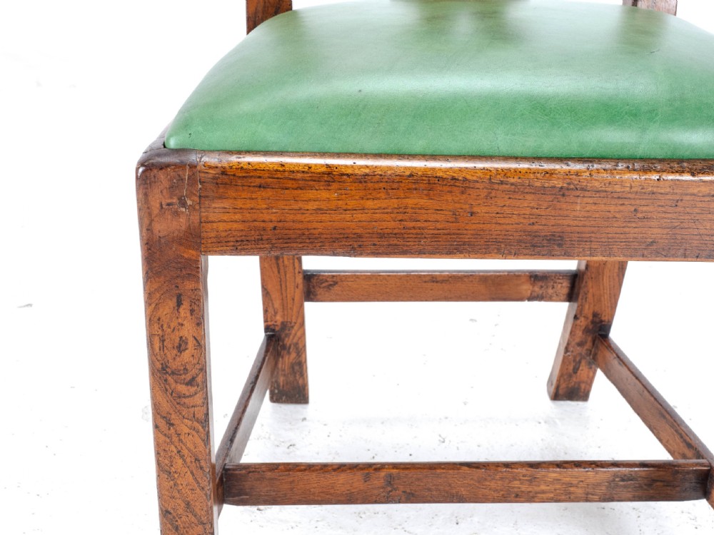 Late c.18th Pair of Chippendale Country Elm & Leather Dining Side Chairs Georgian George III View XXVI