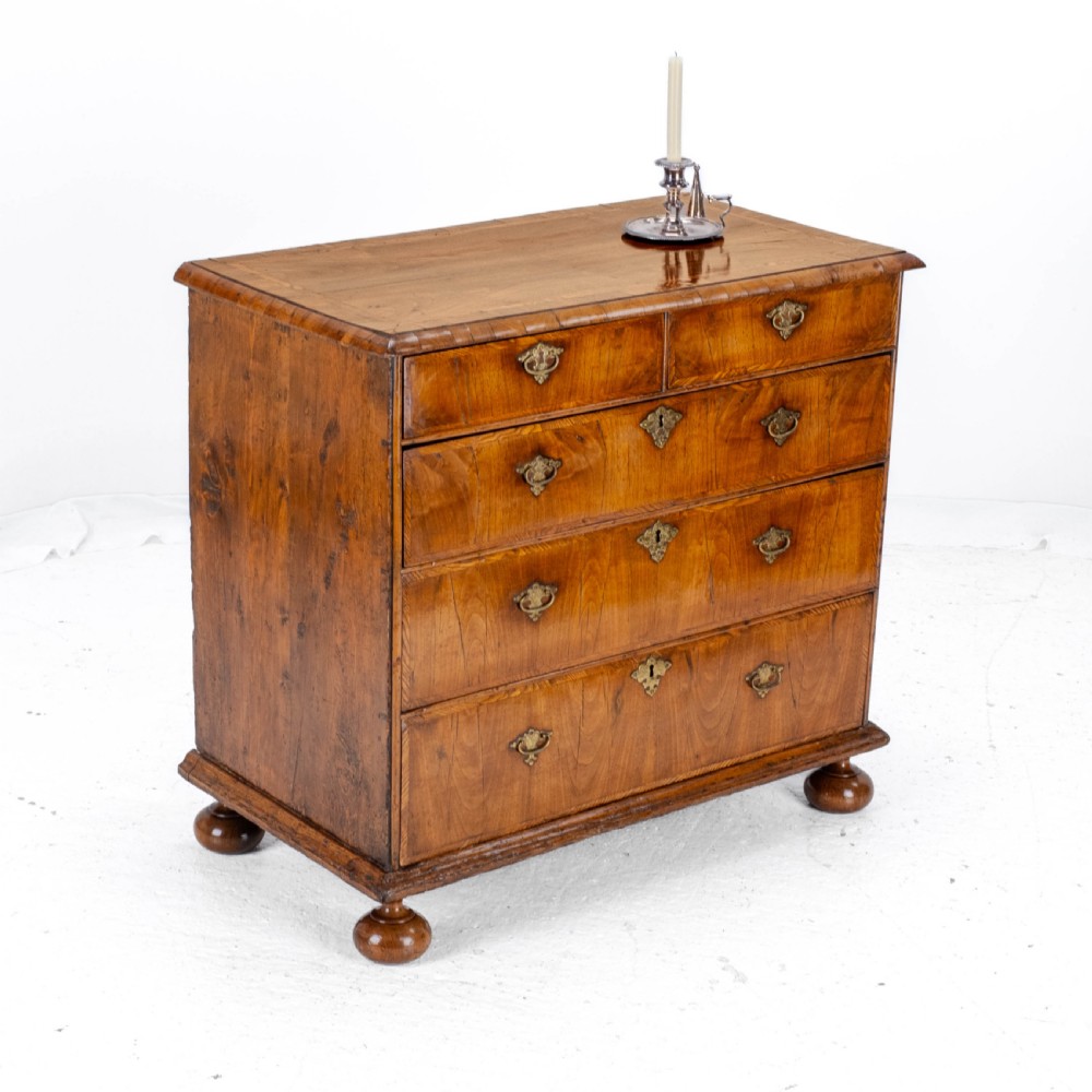 Early c.18th George I Walnut Chest of Drawers (Georgian Queen Anne William Mary) View V