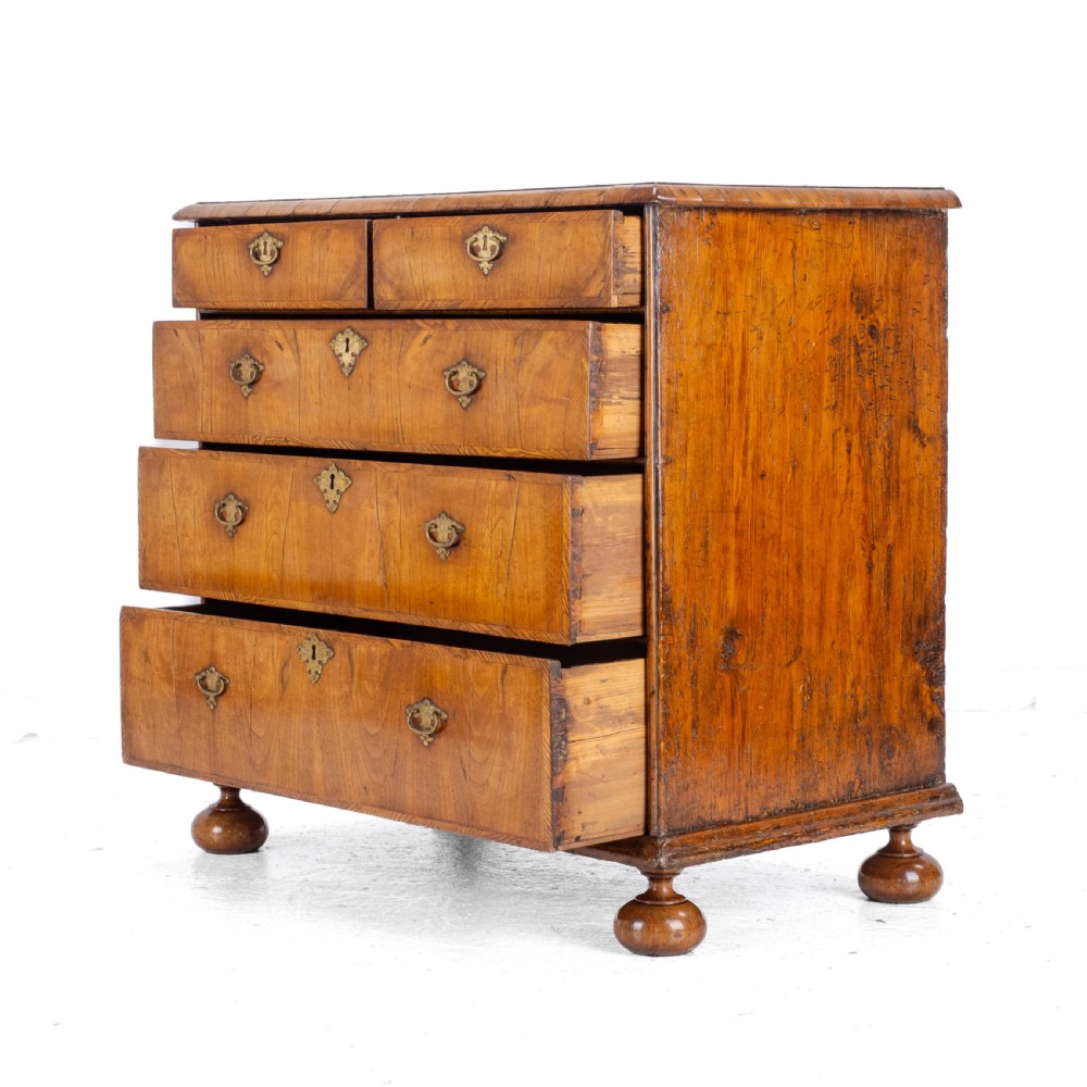 Early c.18th George I Walnut Chest of Drawers (Georgian Queen Anne William Mary) View VIII