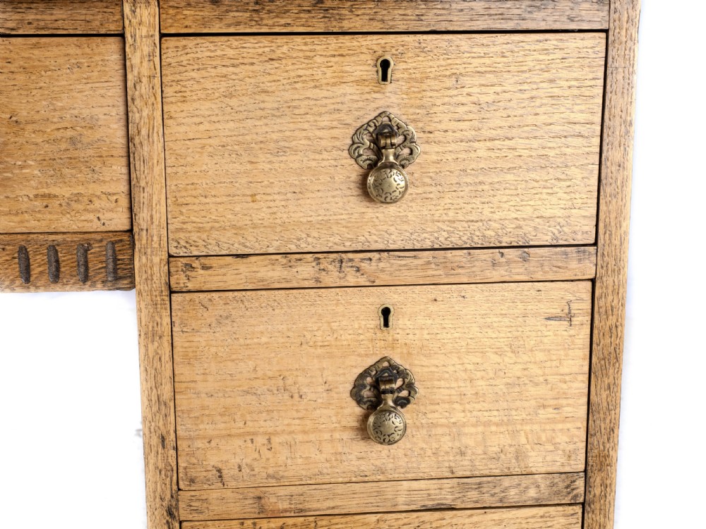 C1930 Arts & Crafts Style Golden Oak Desk (Light Oak) View XI