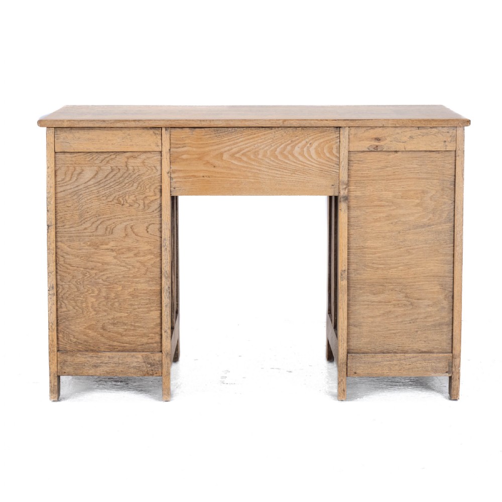 C1930 Arts & Crafts Style Golden Oak Desk (Light Oak) View XVII
