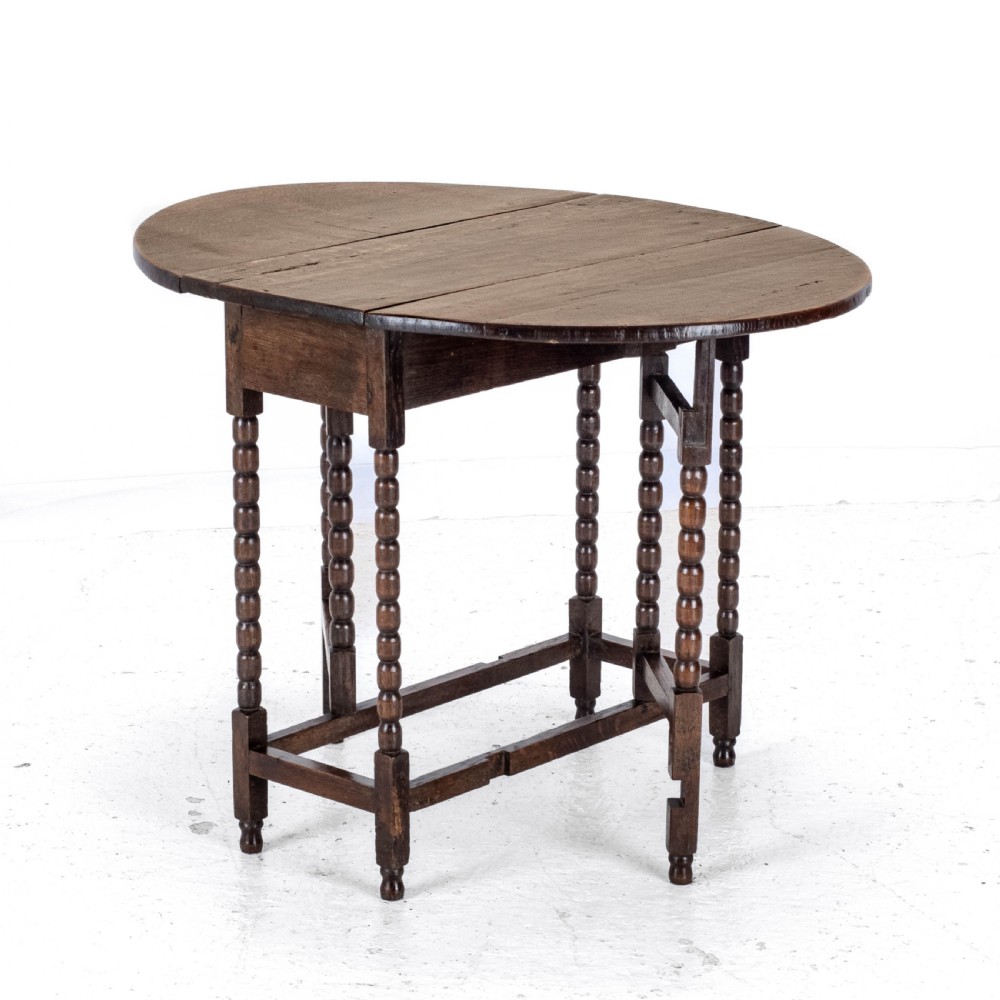 Early c18th & Later Small Oak Oval Gateleg Drop Leaf Dining Occasional Table View III