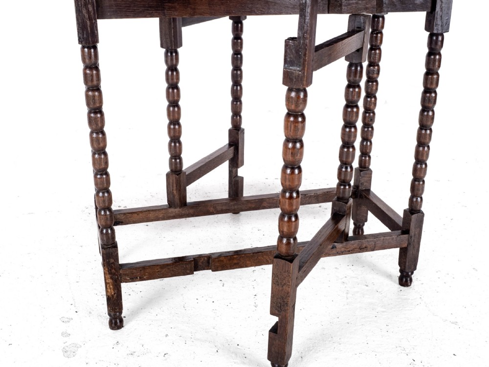 Early c18th & Later Small Oak Oval Gateleg Drop Leaf Dining Occasional Table View XXII