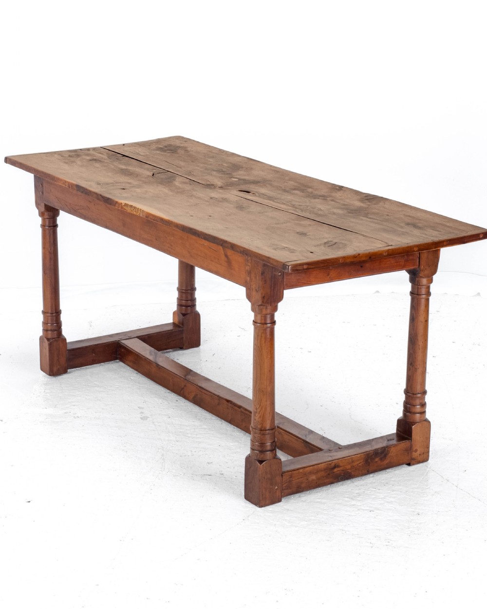 Yew Wood C17th Style Country Refectory Dining Table (Yewwood)