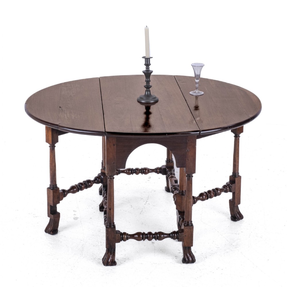 George II Red Walnut Drop Leaf Oval Gateleg Dining Table C1730 (Georgian) View III