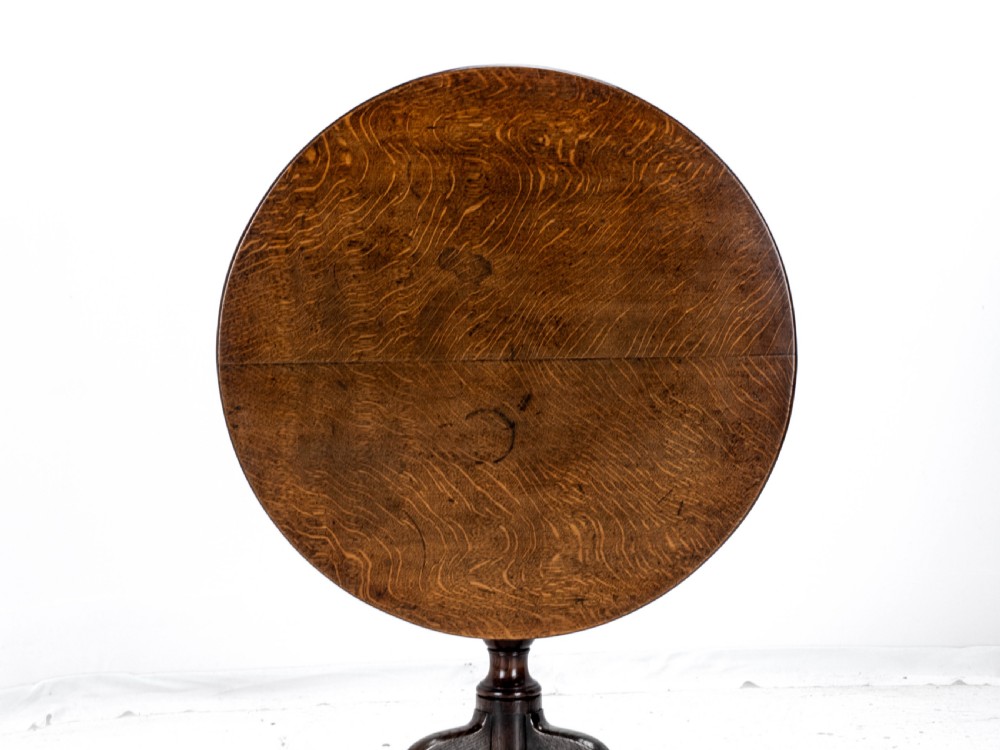 C.18th Well Figured Oak Tripod Supper Table (Quarter Sawn Book Matched Georgian George III Country) View X