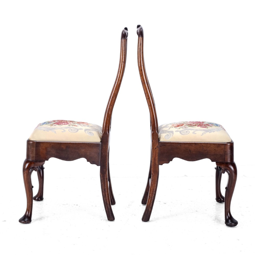 Early 18th Century George I Pair of Mahogany Silk Upholstered Side Chairs circa 1720 (Georgian, Queen Anne Style Dining) View XI