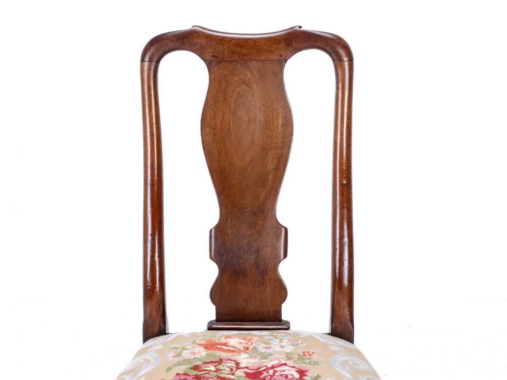 Early 18th Century George I Pair of Mahogany Silk Upholstered Side Chairs circa 1720 (Georgian, Queen Anne Style Dining) View XIII