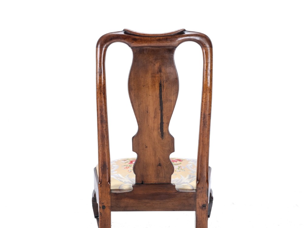 Early 18th Century George I Pair of Mahogany Silk Upholstered Side Chairs circa 1720 (Georgian, Queen Anne Style Dining) View XXIII