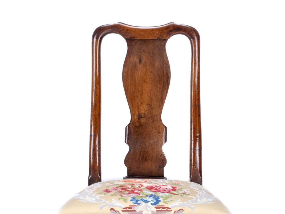 Early 18th Century George I Pair of Mahogany Silk Upholstered Side Chairs circa 1720 (Georgian, Queen Anne Style Dining) View XXIV
