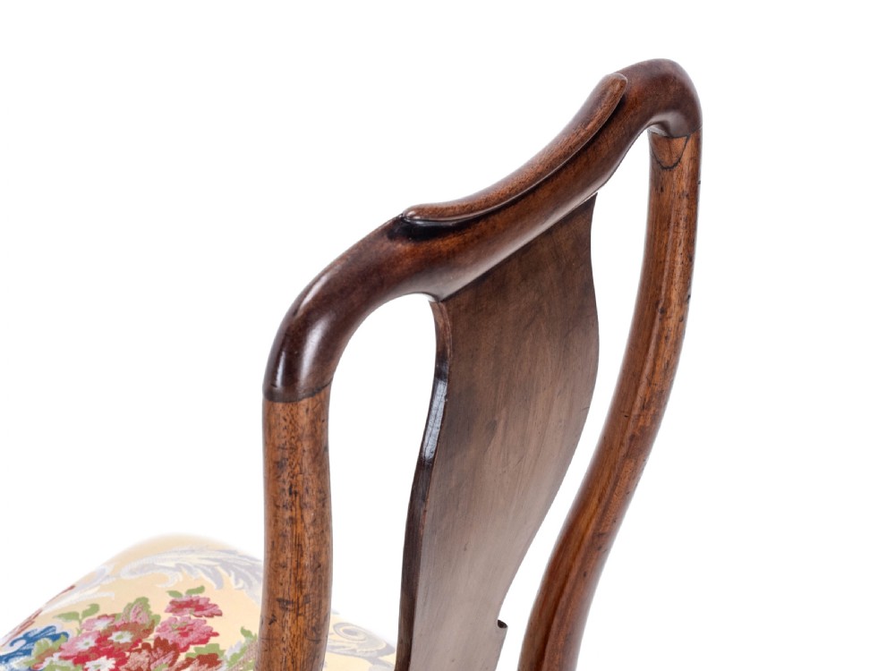 Early 18th Century George I Pair of Mahogany Silk Upholstered Side Chairs circa 1720 (Georgian, Queen Anne Style Dining) View XXVI