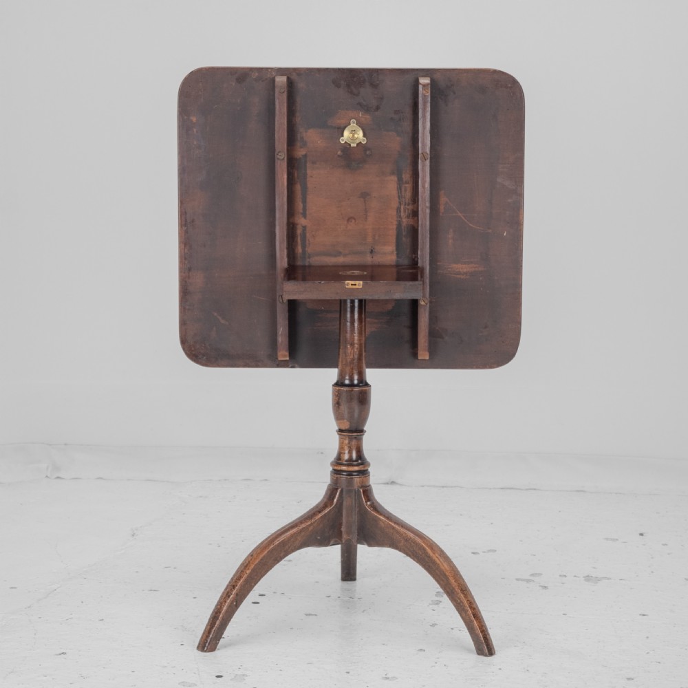 Georgian Mahogany Tripod Tilt-top Side Table Late 18th Century (Rectangular Wine Occasional) View IX