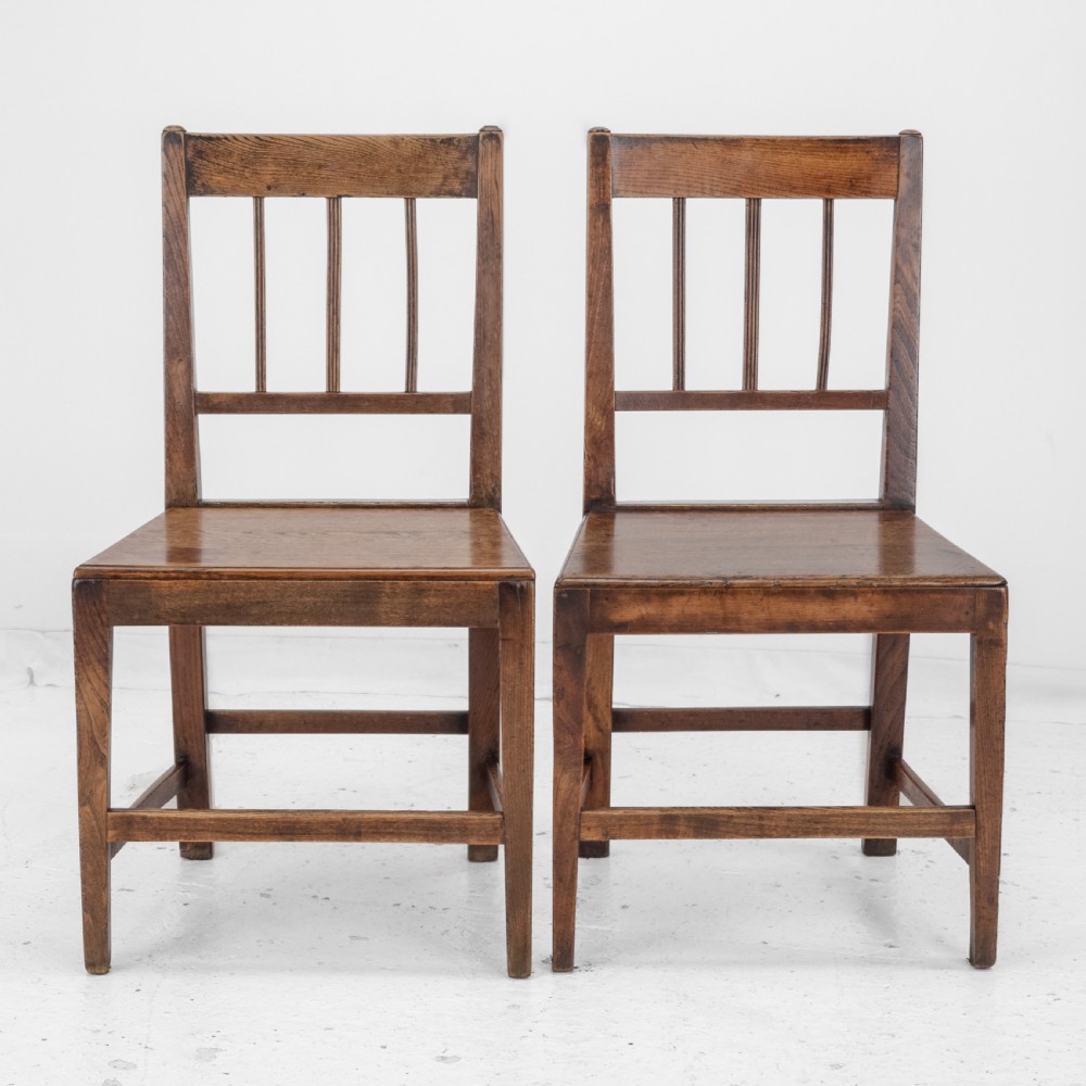 Georgian Late 18th Century Pair of Oak and Elm Country Chairs (Hall Dining Side George III) View II