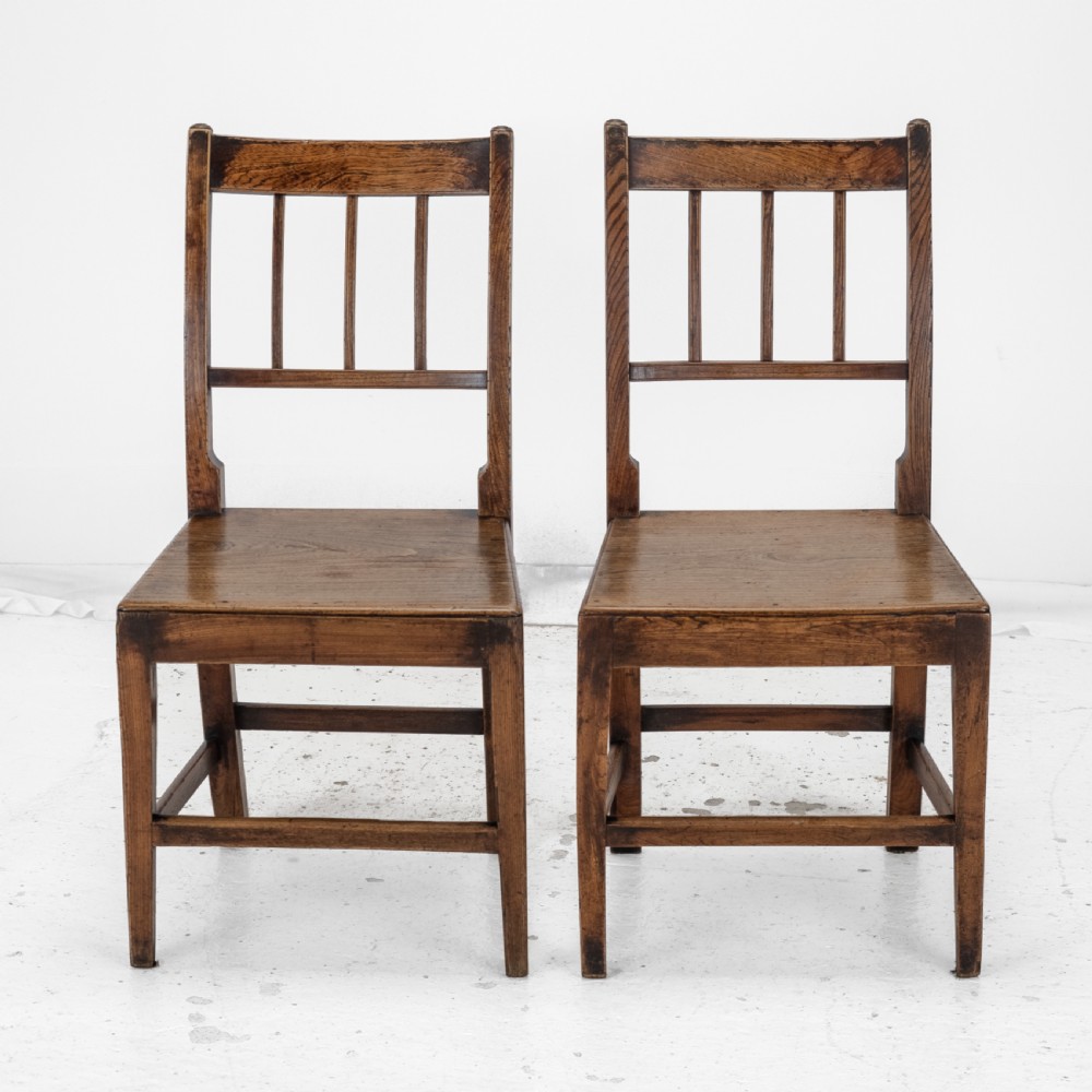 Georgian Late 18th Century Pair of Elm Country Chairs (George III Hall Dining Kitchen Side) View III