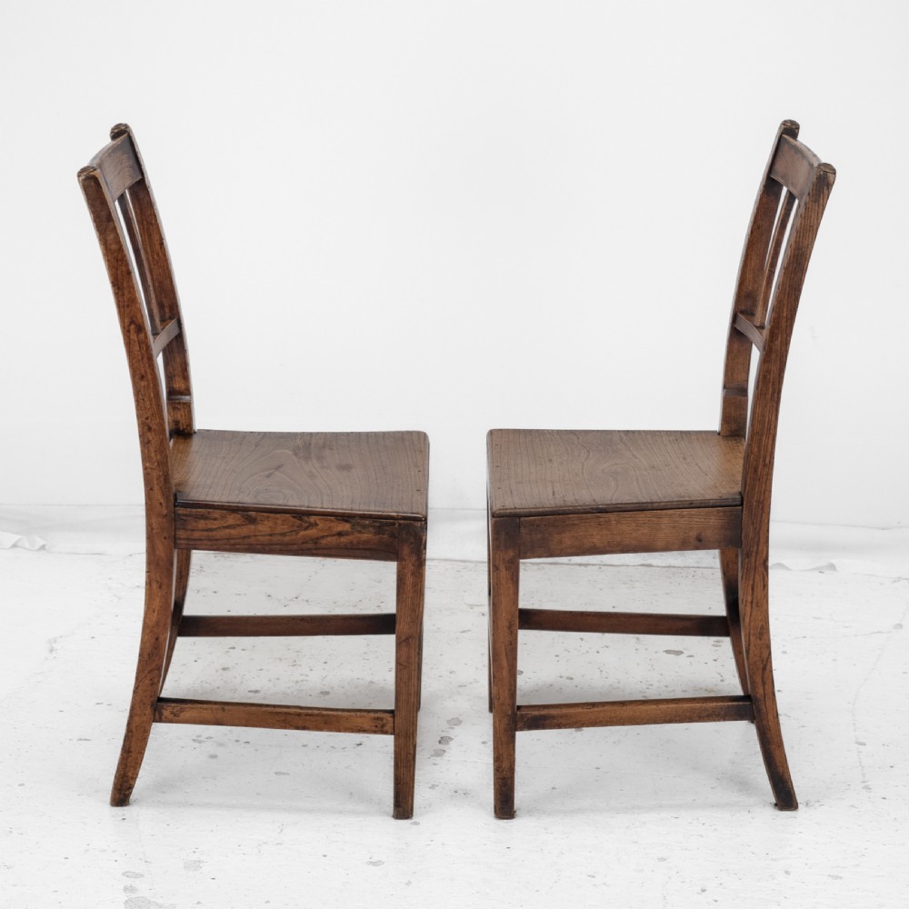 Georgian Late 18th Century Pair of Elm Country Chairs (George III Hall Dining Kitchen Side) View VI
