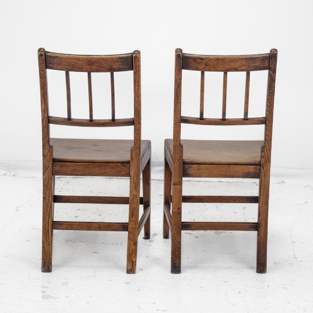 Georgian Late 18th Century Pair of Elm Country Chairs (George III Hall Dining Kitchen Side) View VII