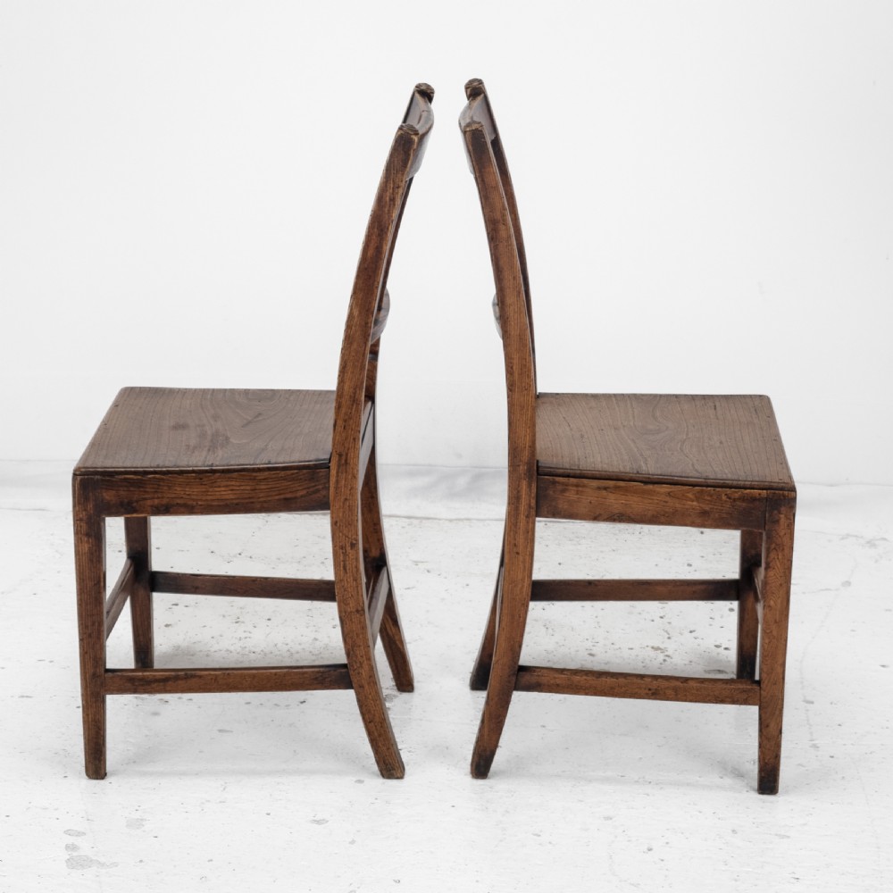 Georgian Late 18th Century Pair of Elm Country Chairs (George III Hall Dining Kitchen Side) View VIII
