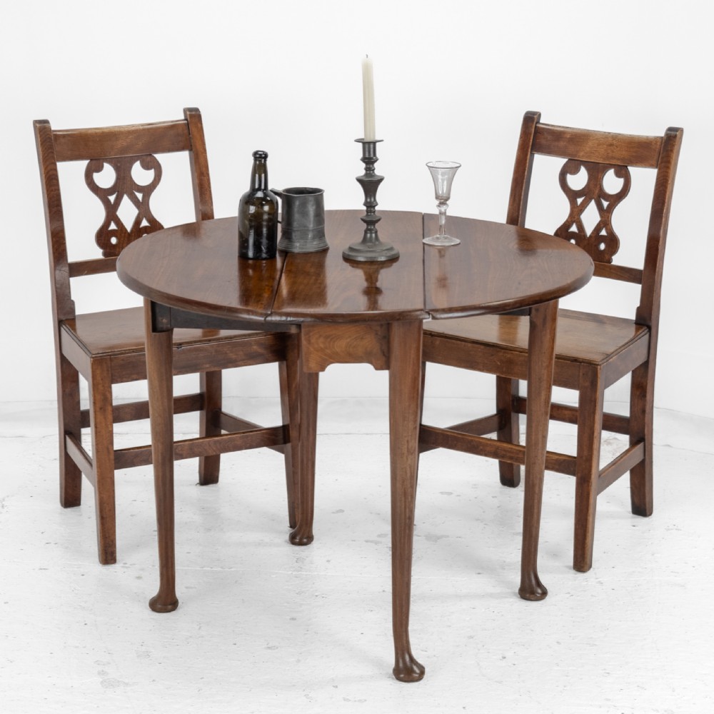 George II Mid 18th Century Mahogany Small Round Gate-Leg Drop-Leaf Pad Foot Occasional Dining Table (Georgian Side) View II