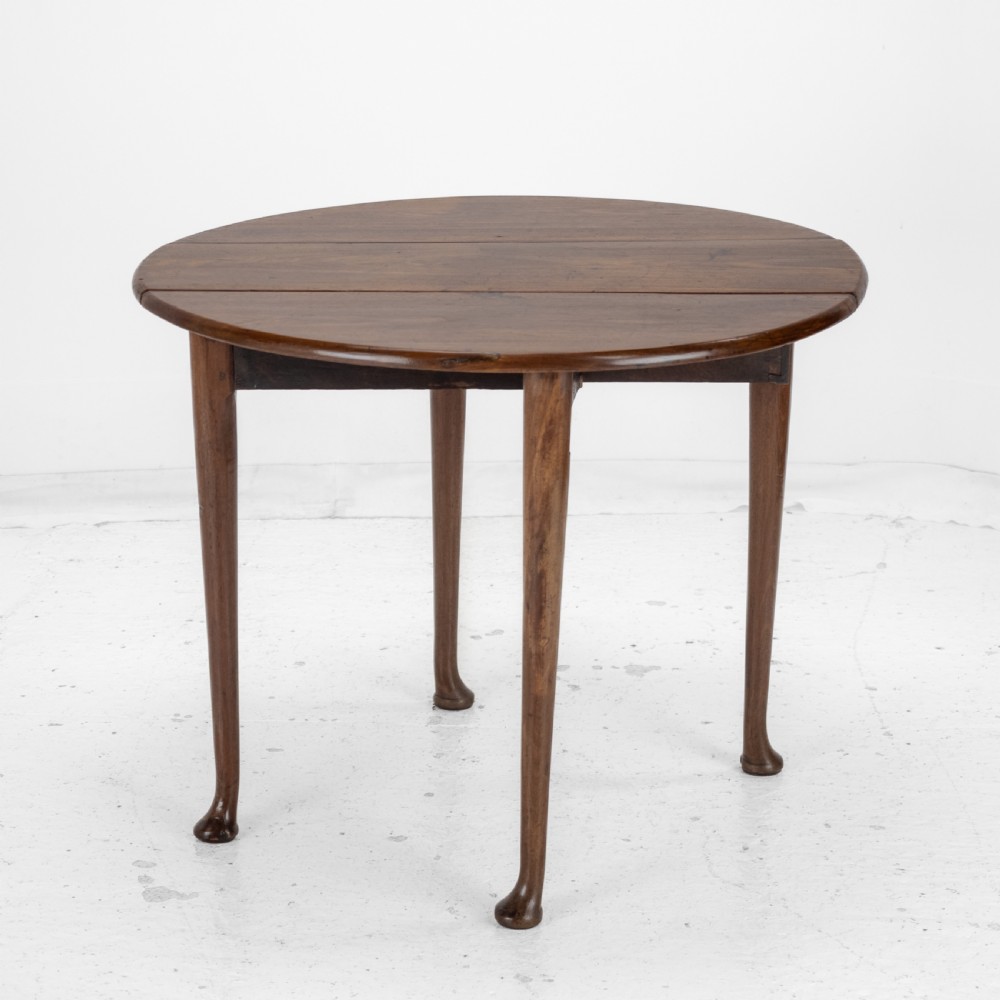 George II Mid 18th Century Mahogany Small Round Gate-Leg Drop-Leaf Pad Foot Occasional Dining Table (Georgian Side) View X