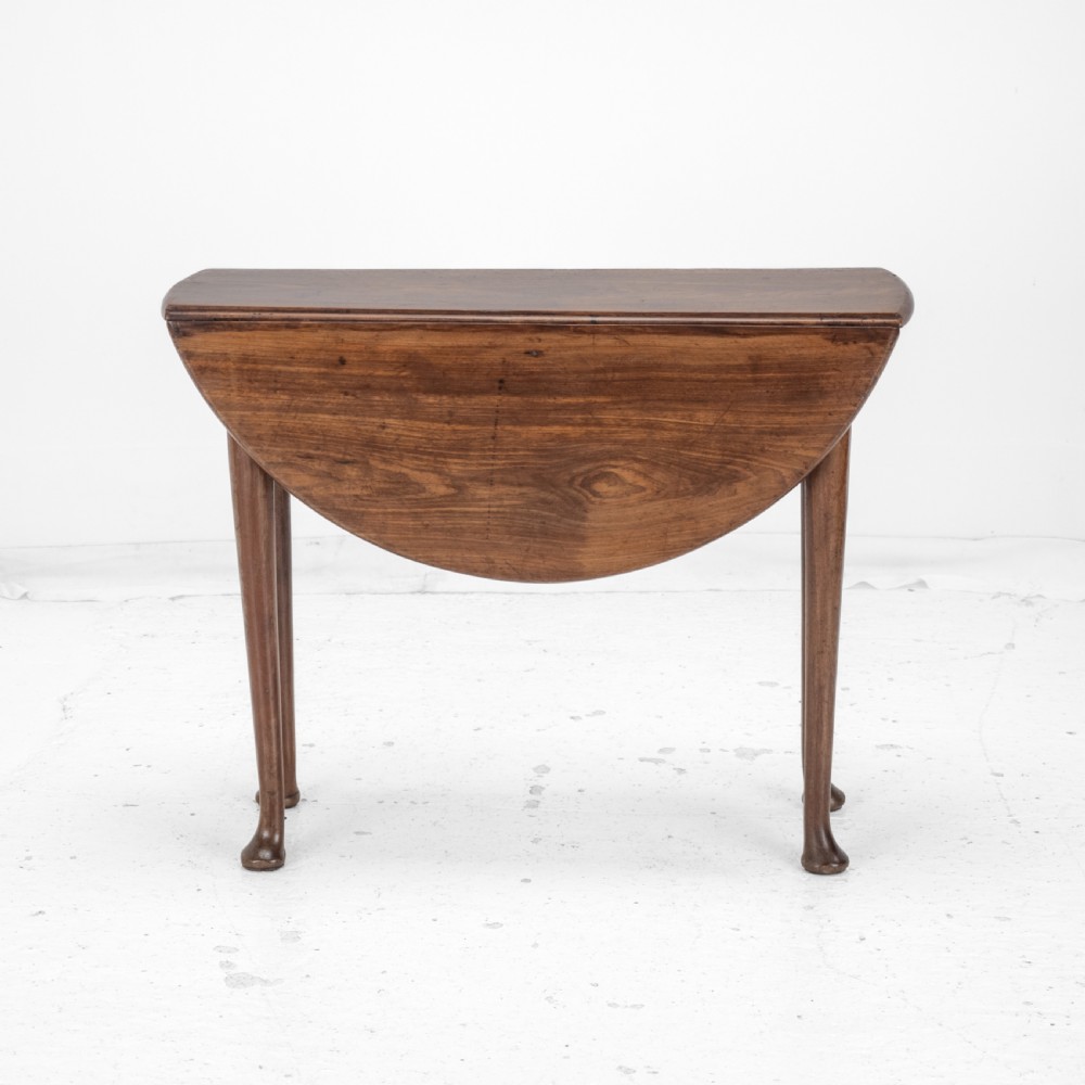 George II Mid 18th Century Mahogany Small Round Gate-Leg Drop-Leaf Pad Foot Occasional Dining Table (Georgian Side) View XV