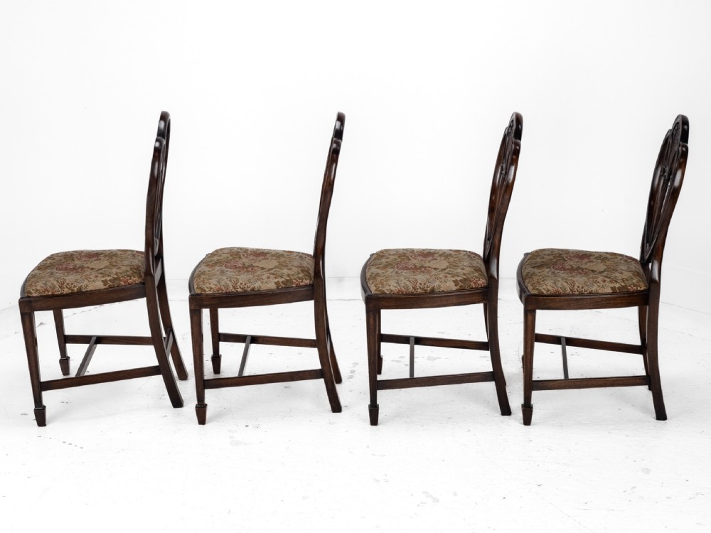 Hepplewhite Style Set of 6 Mahogany Dining Chairs and Carver Armchair Tapestry Upholstery, Late 19th Century, Victorian View IV