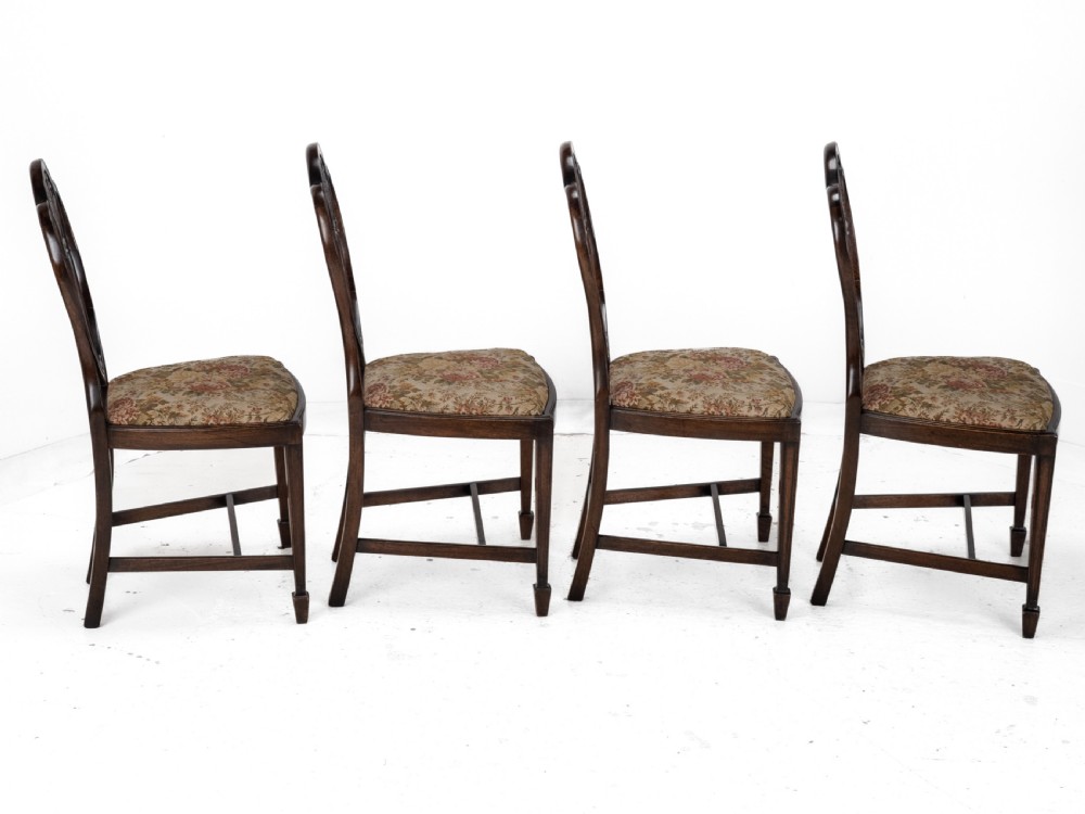 Hepplewhite Style Set of 6 Mahogany Dining Chairs and Carver Armchair Tapestry Upholstery, Late 19th Century, Victorian View VI