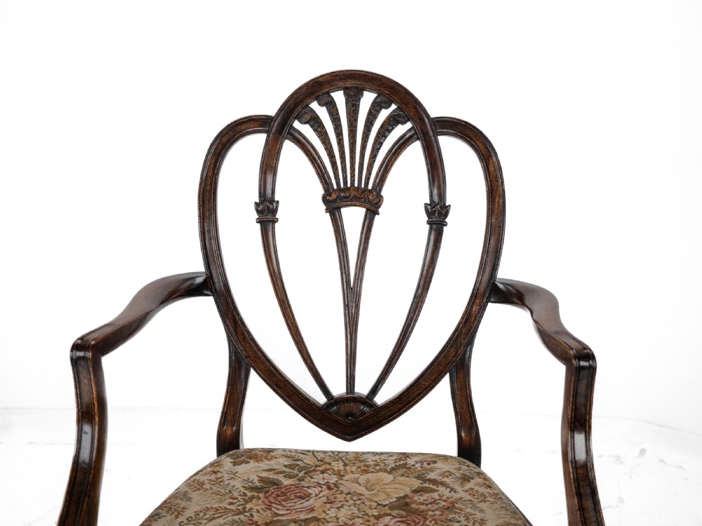 Hepplewhite Style Set of 6 Mahogany Dining Chairs and Carver Armchair Tapestry Upholstery, Late 19th Century, Victorian View XVII