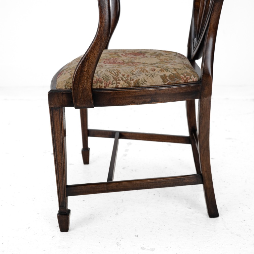 Hepplewhite Style Set of 6 Mahogany Dining Chairs and Carver Armchair Tapestry Upholstery, Late 19th Century, Victorian View XIX