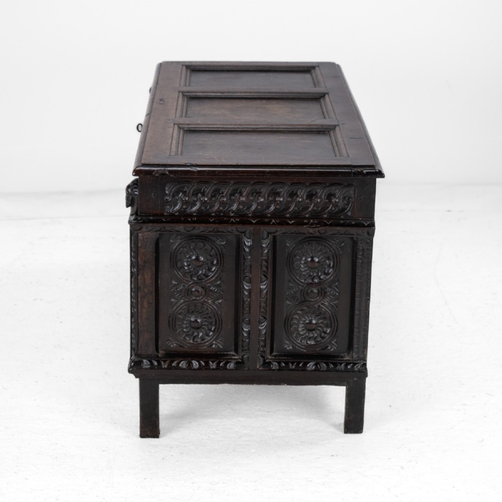 Elizabethan Late 16th Century Heavily Carved Oak Coffer circa 1590, (Tudor, Chest, Kist, Trunk) View IV