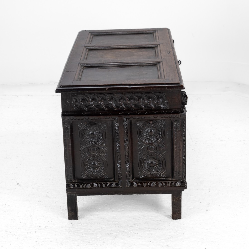 Elizabethan Late 16th Century Heavily Carved Oak Coffer circa 1590, (Tudor, Chest, Kist, Trunk) View VI