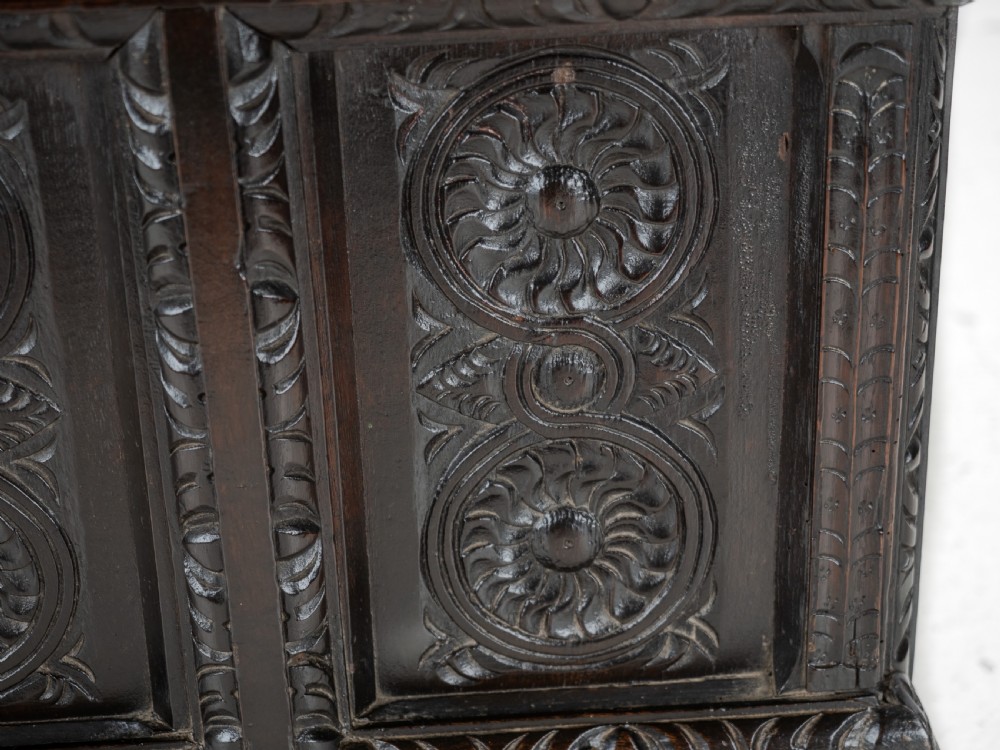 Elizabethan Late 16th Century Heavily Carved Oak Coffer circa 1590, (Tudor, Chest, Kist, Trunk) View XIV