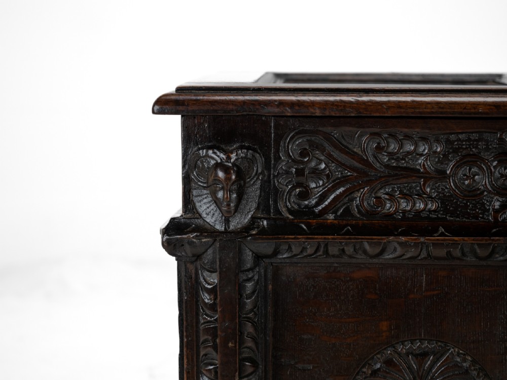 Elizabethan Late 16th Century Heavily Carved Oak Coffer circa 1590, (Tudor, Chest, Kist, Trunk) View XV