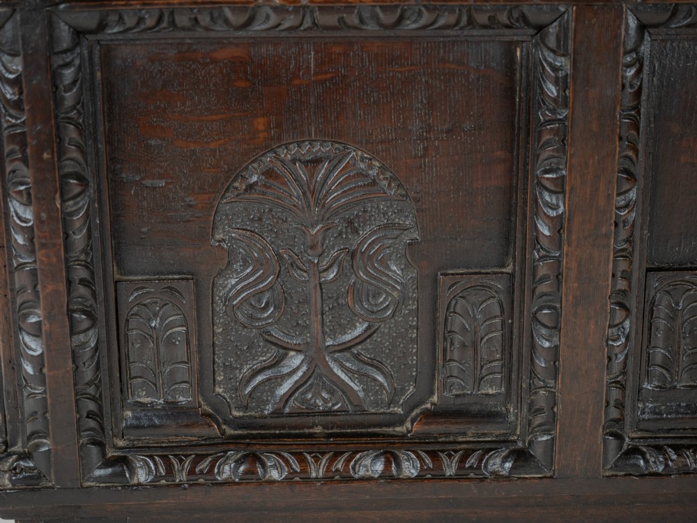 Elizabethan Late 16th Century Heavily Carved Oak Coffer circa 1590, (Tudor, Chest, Kist, Trunk) View XVI
