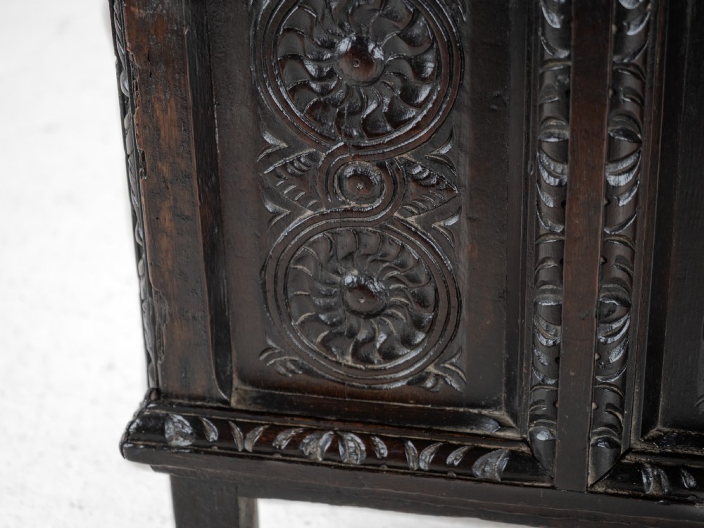 Elizabethan Late 16th Century Heavily Carved Oak Coffer circa 1590, (Tudor, Chest, Kist, Trunk) View XXII