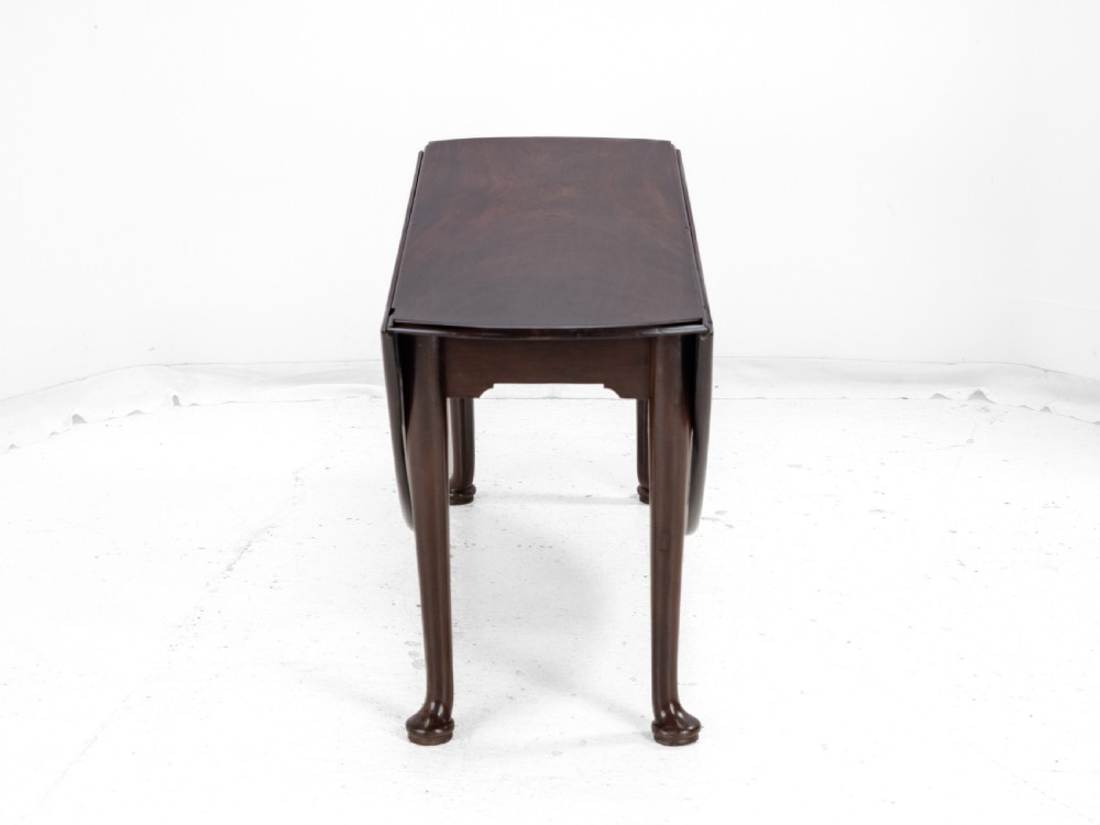 Large George II Cuban Mahogany Gateleg Drop-Leaf Oval Dining Table – c.1730 (Georgian 18th Century, Pad Feet) View IV