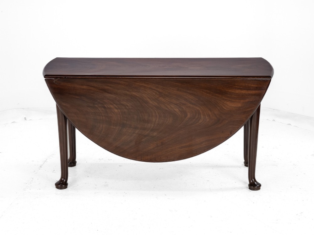 Large George II Cuban Mahogany Gateleg Drop-Leaf Oval Dining Table – c.1730 (Georgian 18th Century, Pad Feet) View V