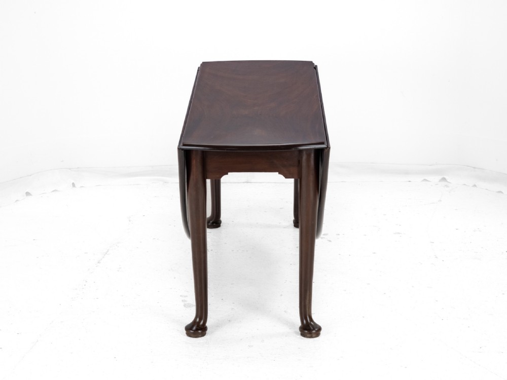 Large George II Cuban Mahogany Gateleg Drop-Leaf Oval Dining Table – c.1730 (Georgian 18th Century, Pad Feet) View VI