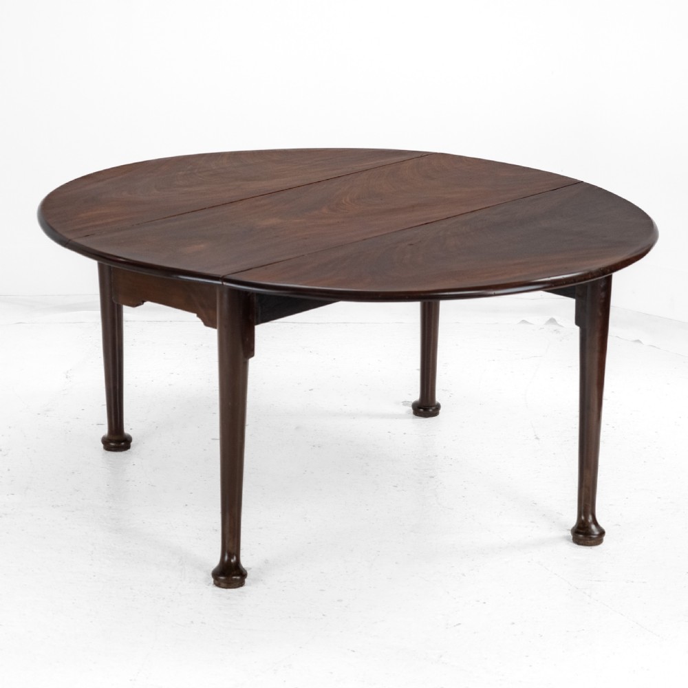Large George II Cuban Mahogany Gateleg Drop-Leaf Oval Dining Table – c.1730 (Georgian 18th Century, Pad Feet) View IX