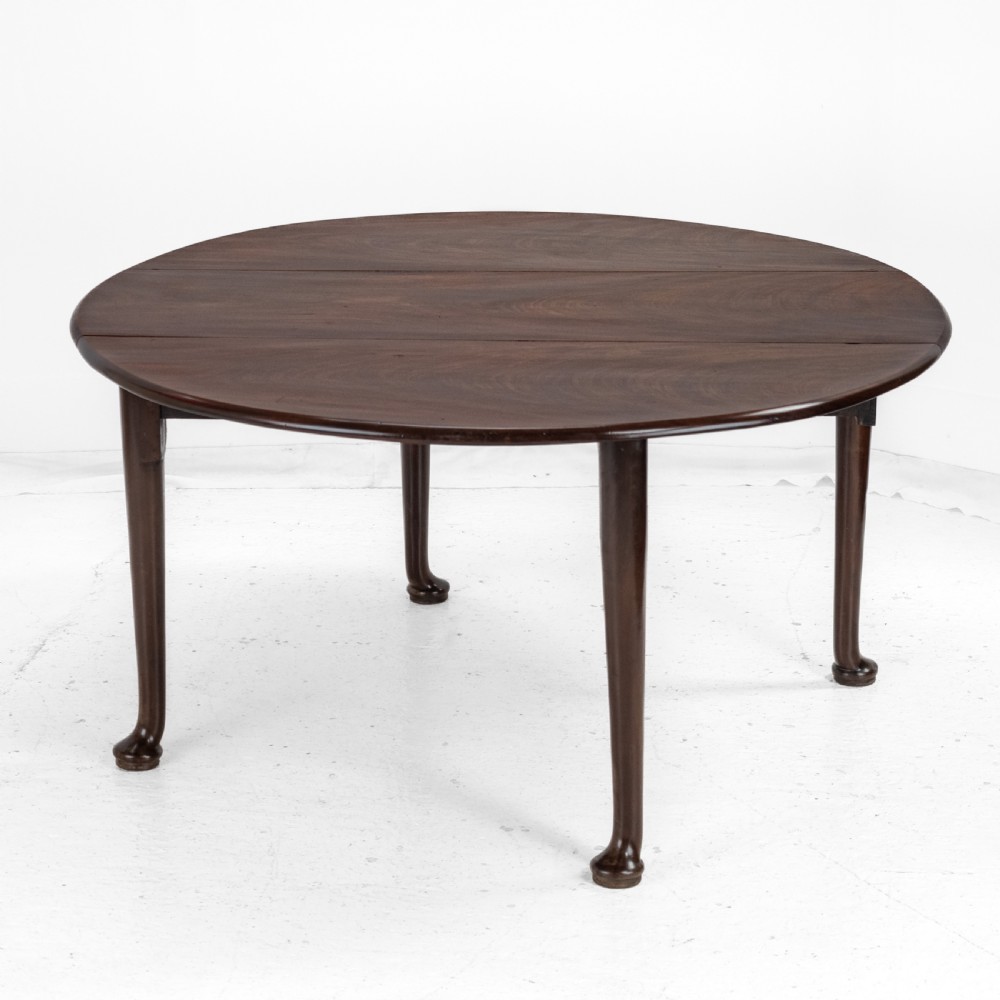 Large George II Cuban Mahogany Gateleg Drop-Leaf Oval Dining Table – c.1730 (Georgian 18th Century, Pad Feet) View X
