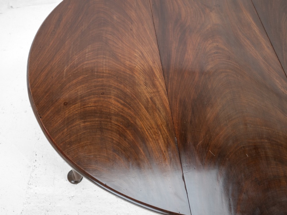 Large George II Cuban Mahogany Gateleg Drop-Leaf Oval Dining Table – c.1730 (Georgian 18th Century, Pad Feet) View XIII