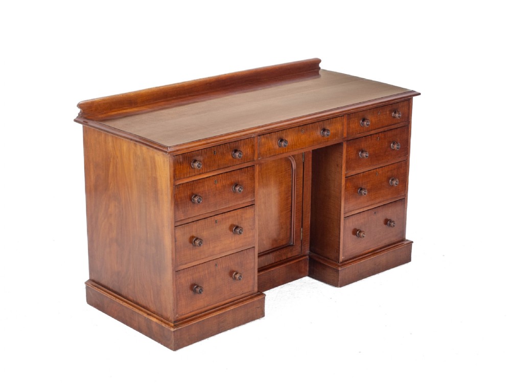 19th Century Victorian Mahogany Kneehole Desk, circa 1870 View VIII